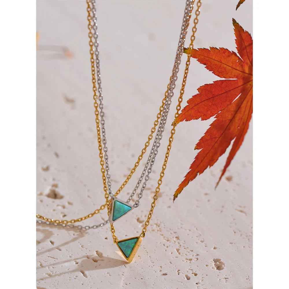 Collier Opale Triangle