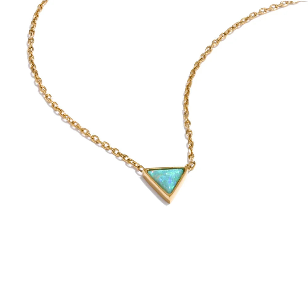 Collier Opale Triangle