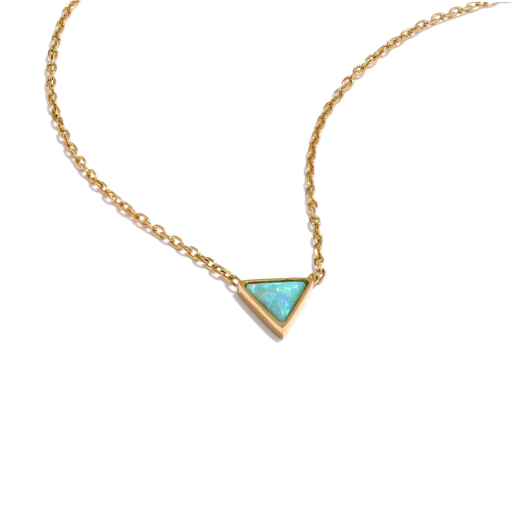 Collier Opale Triangle